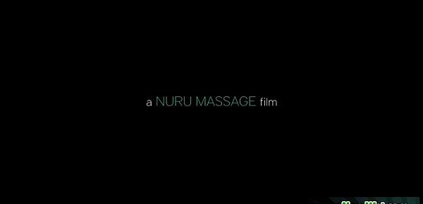  Sexy japanesse masseuse gives sex massage 03